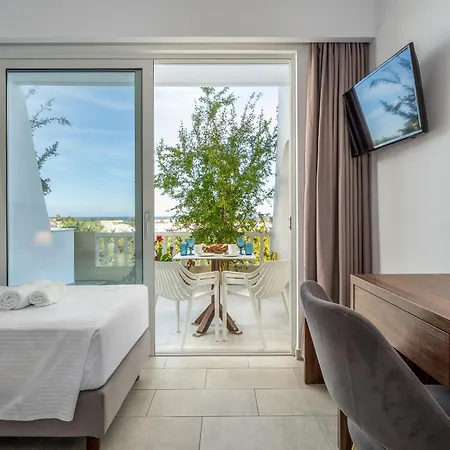 Johannes Boutique & *