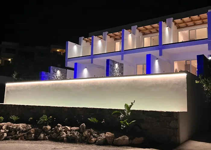 Johannes Boutique & * Afantou