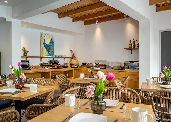 Johannes Boutique & *