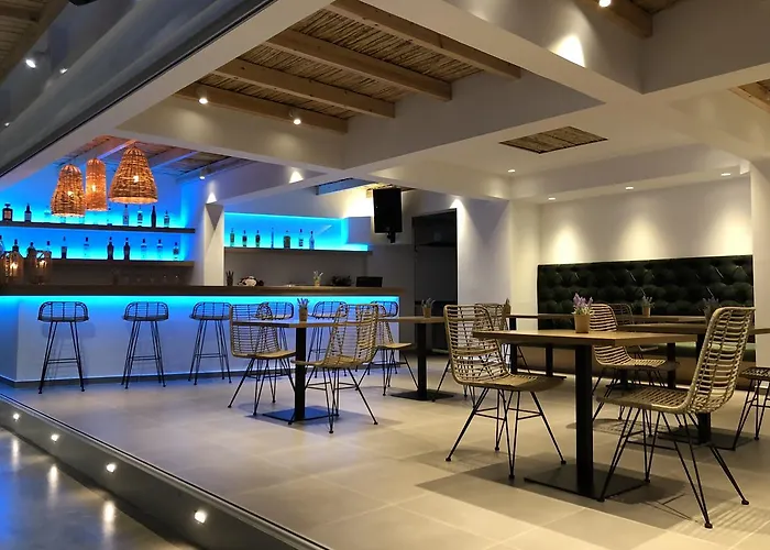 Johannes Boutique & * Afandou