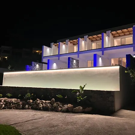 Johannes Boutique & * Afantou