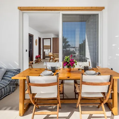 Johannes Boutique & Afantou