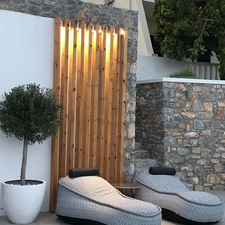 Johannes Boutique & Afantou